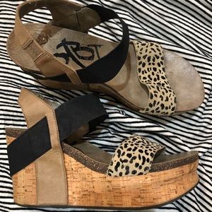 9 OTBT Leather Leopard Platform Sexy Comfty Sandle